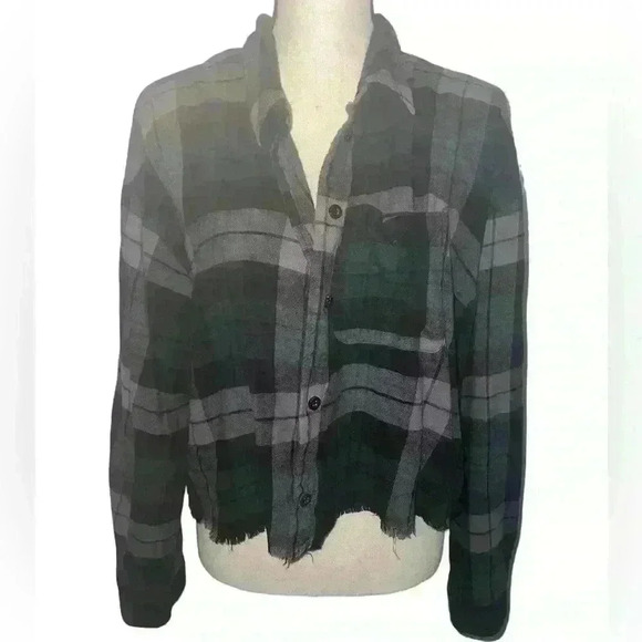 Long sleeve cropped checkered flannel - Picture 1 of 1